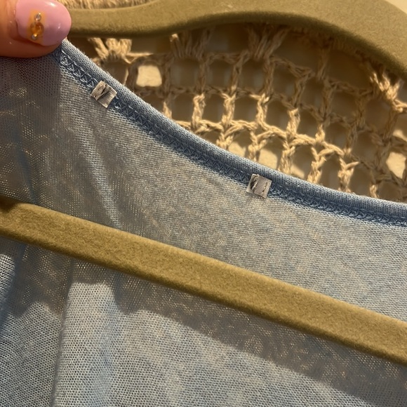 WILDFOX ~ M~ Blue 'Sea Baby' Graphic Long Sleeve - Picture 6 of 17